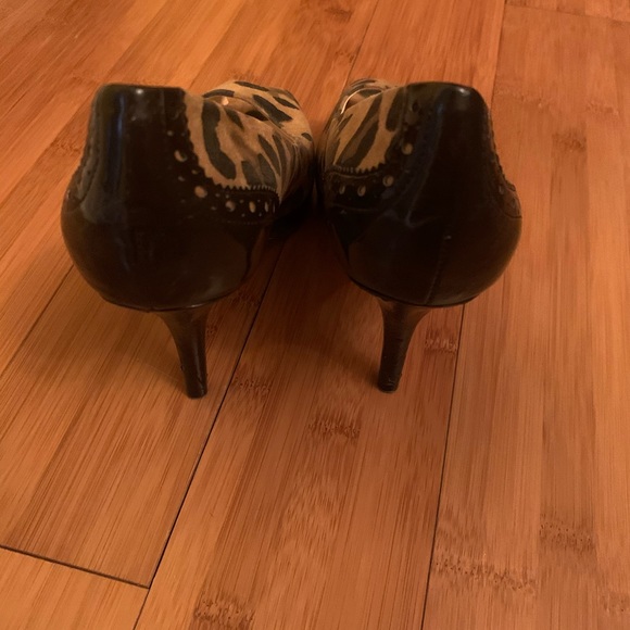 Marc Fisher Leopard Heels - Picture 4 of 6